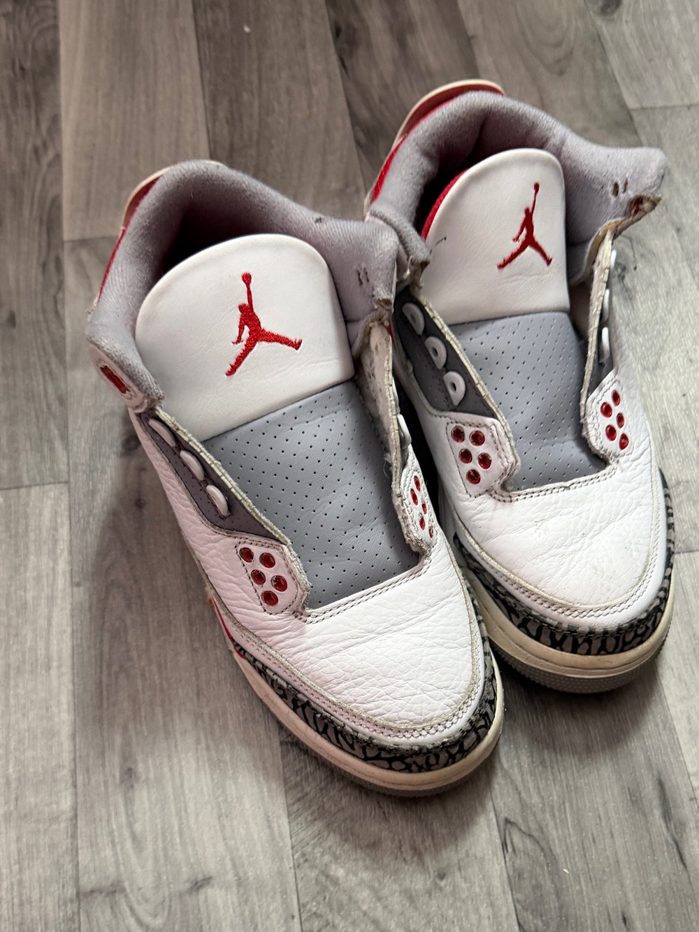 Jordan Kids White and Red Low-Top Sneakers